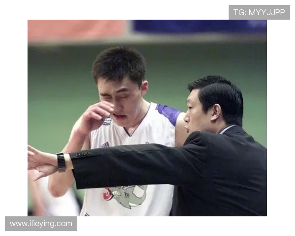 刘铮的篮球之路：从青涩少年到职业球员的奋斗历程与心路历程